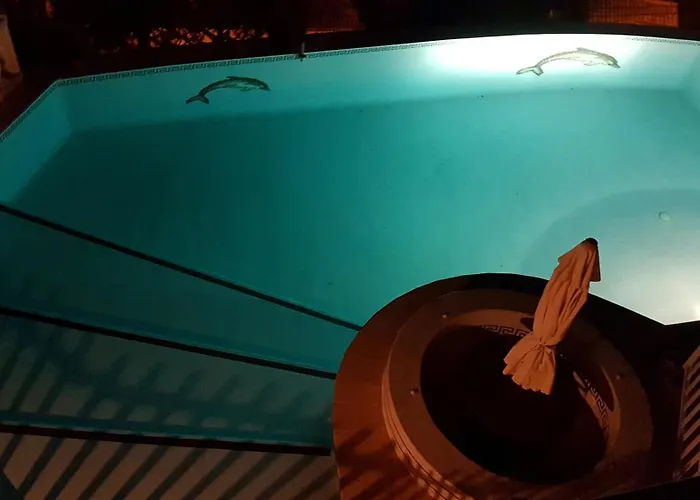 Βίλα Roc Maria Lucia