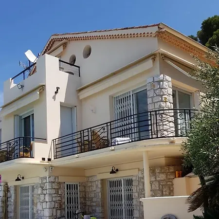 Roc Maria Lucia Villa *