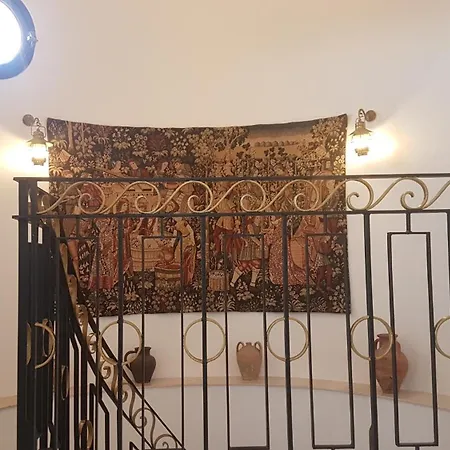 Roc Maria Lucia