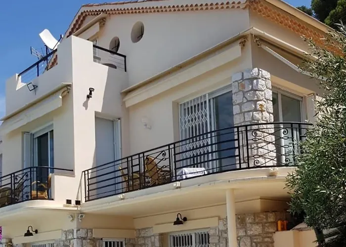 Roc Maria Lucia Villa *