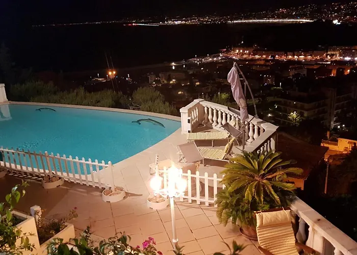Roc Maria Lucia Villa Nice