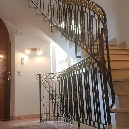 Roc Maria Lucia Villa Nice