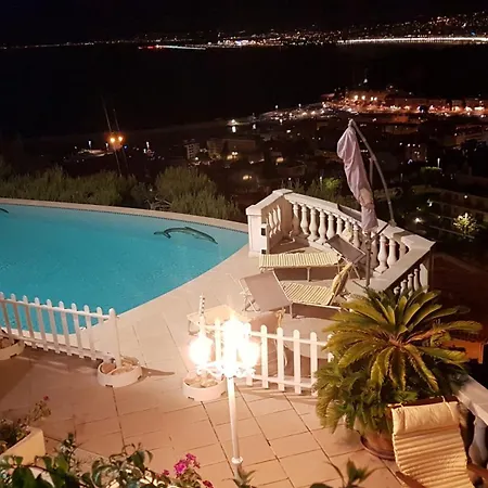 Roc Maria Lucia Villa Nice