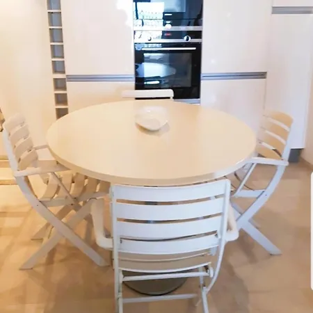 Willa Roc Maria Lucia Nicea