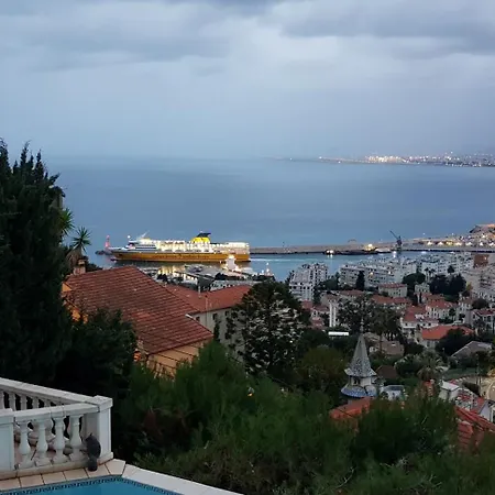 Roc Maria Lucia Willa Nicea